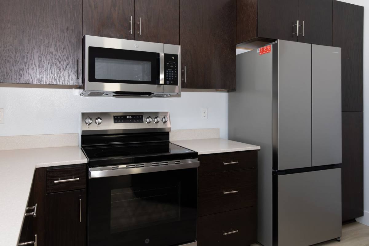 Apartment for rent at 72 W Santa Clara St, Ventura, CA 93001