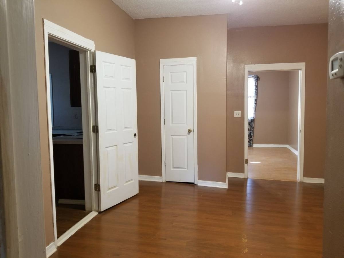 House for rent at 398 N Spring St, Crestview, FL 32536