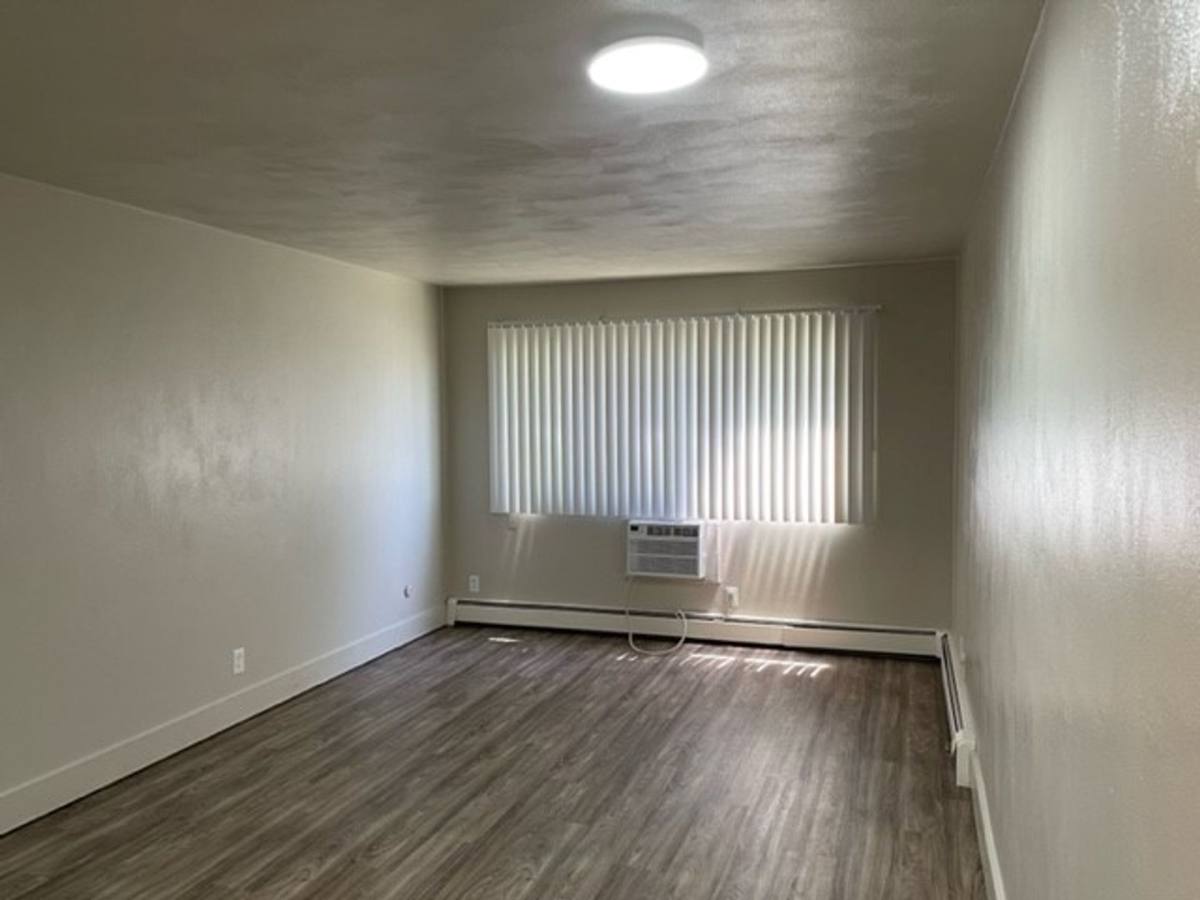 Apartment for rent at 300-310 W 33rd St, South Sioux City, NE 68776