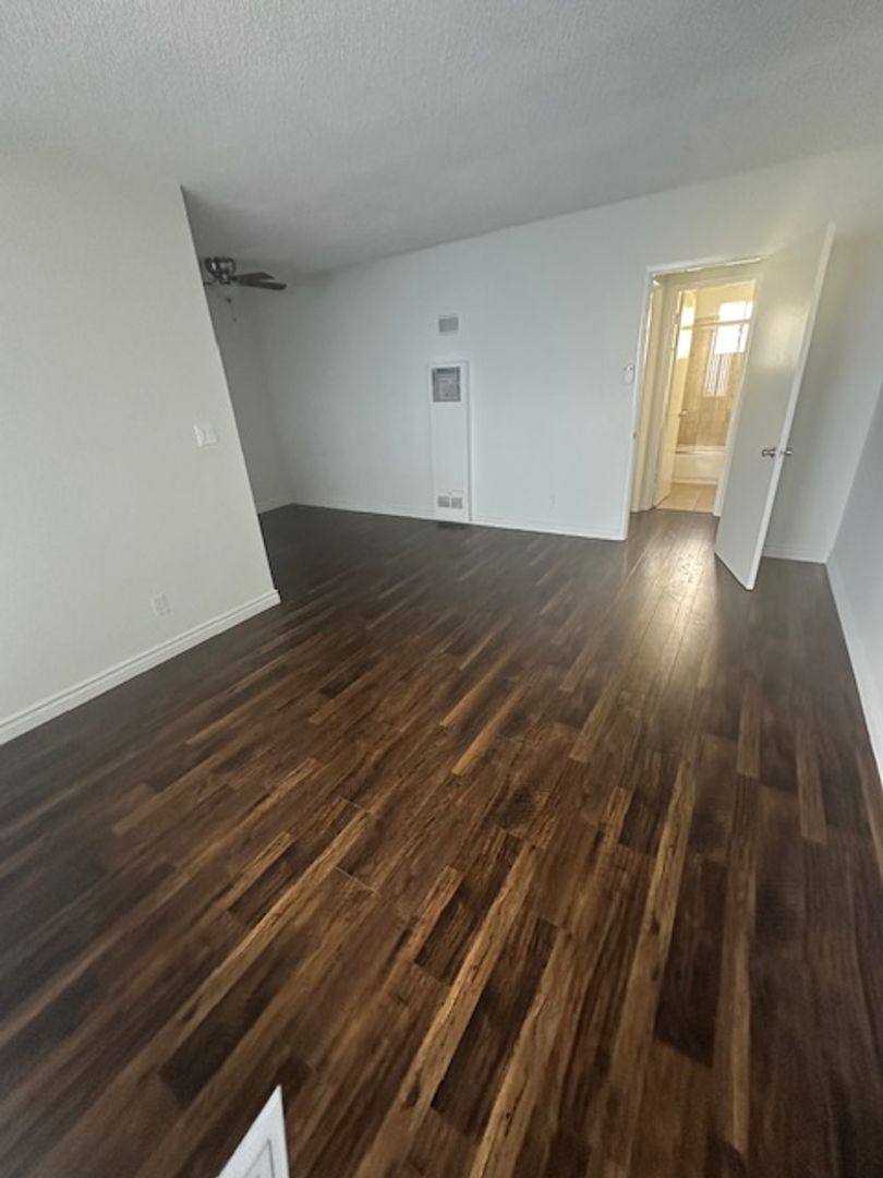 Apartment for rent at 3626 Keystone Ave, Los Angeles, CA 90034
