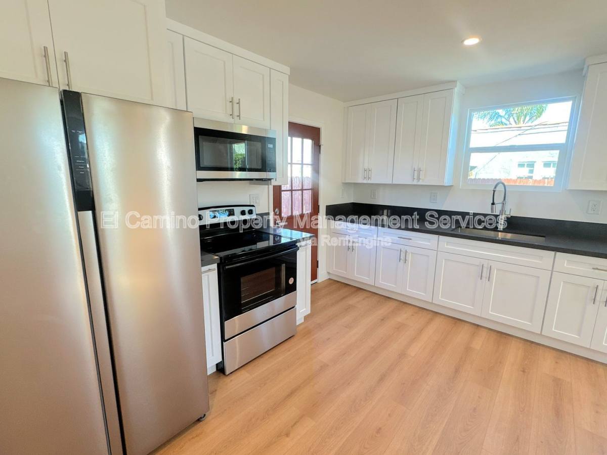 House for rent at 8727 Dalton Ave, Los Angeles, CA 90047