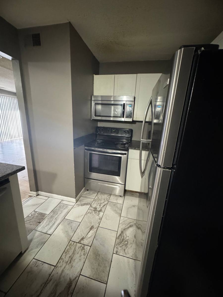 Apartment for rent at 2803 New Jersey Ave, Kansas City, KS 66102