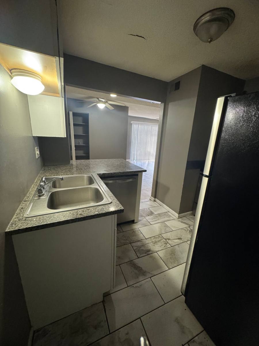 Apartment for rent at 2803 New Jersey Ave, Kansas City, KS 66102