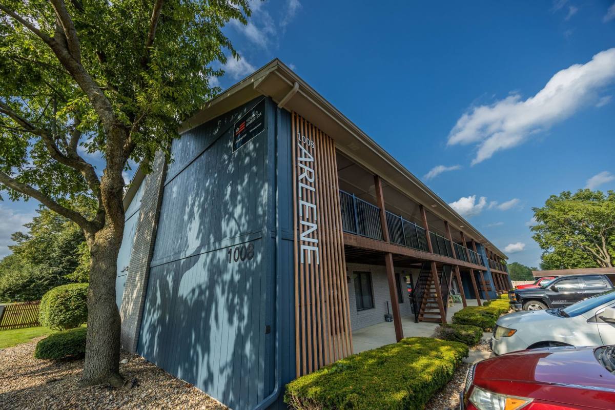 Apartment for rent at 1008 Arlene Court, Bloomington, IL 61701