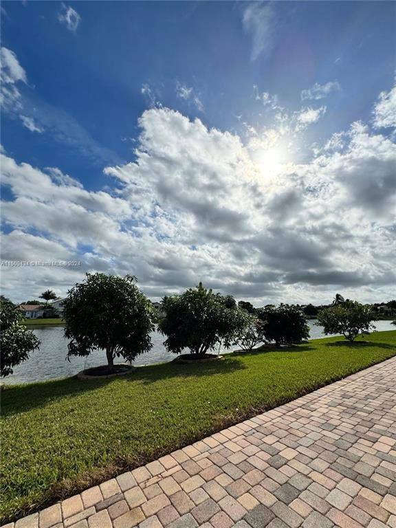 House for rent at 2591 SW 190th Ave, Hollywood, FL 33029