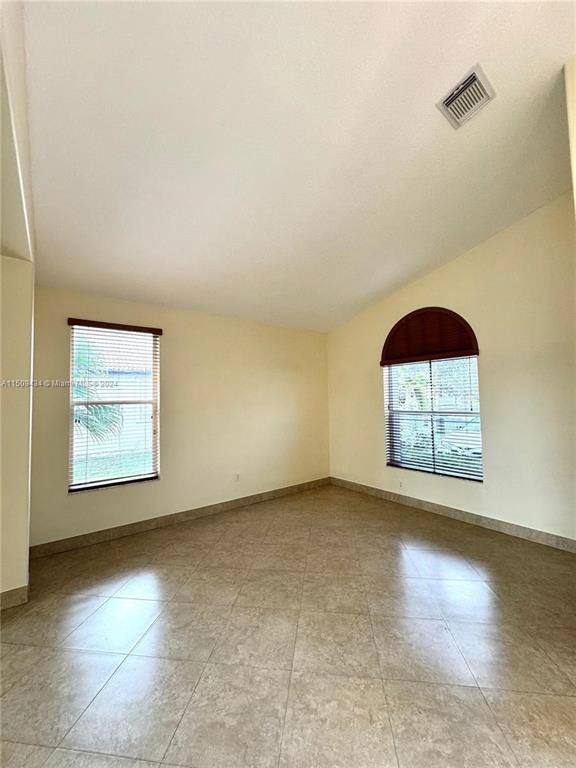 House for rent at 2591 SW 190th Ave, Hollywood, FL 33029