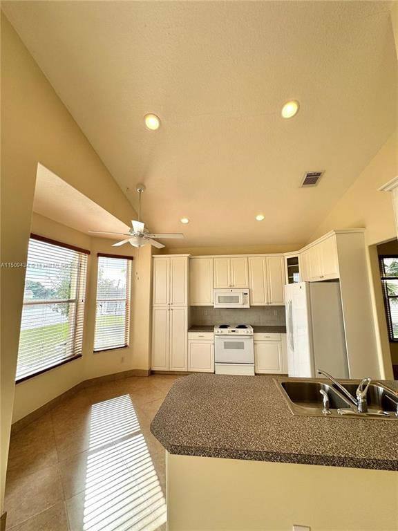 House for rent at 2591 SW 190th Ave, Hollywood, FL 33029