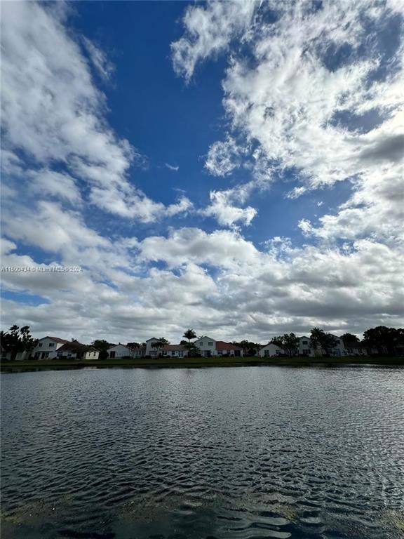 House for rent at 2591 SW 190th Ave, Hollywood, FL 33029