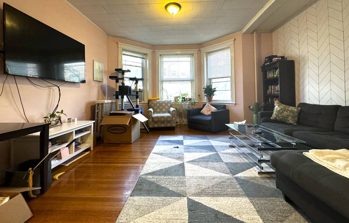 Apartment for rent at 22 Euston St #I2, Brookline, MA 02446