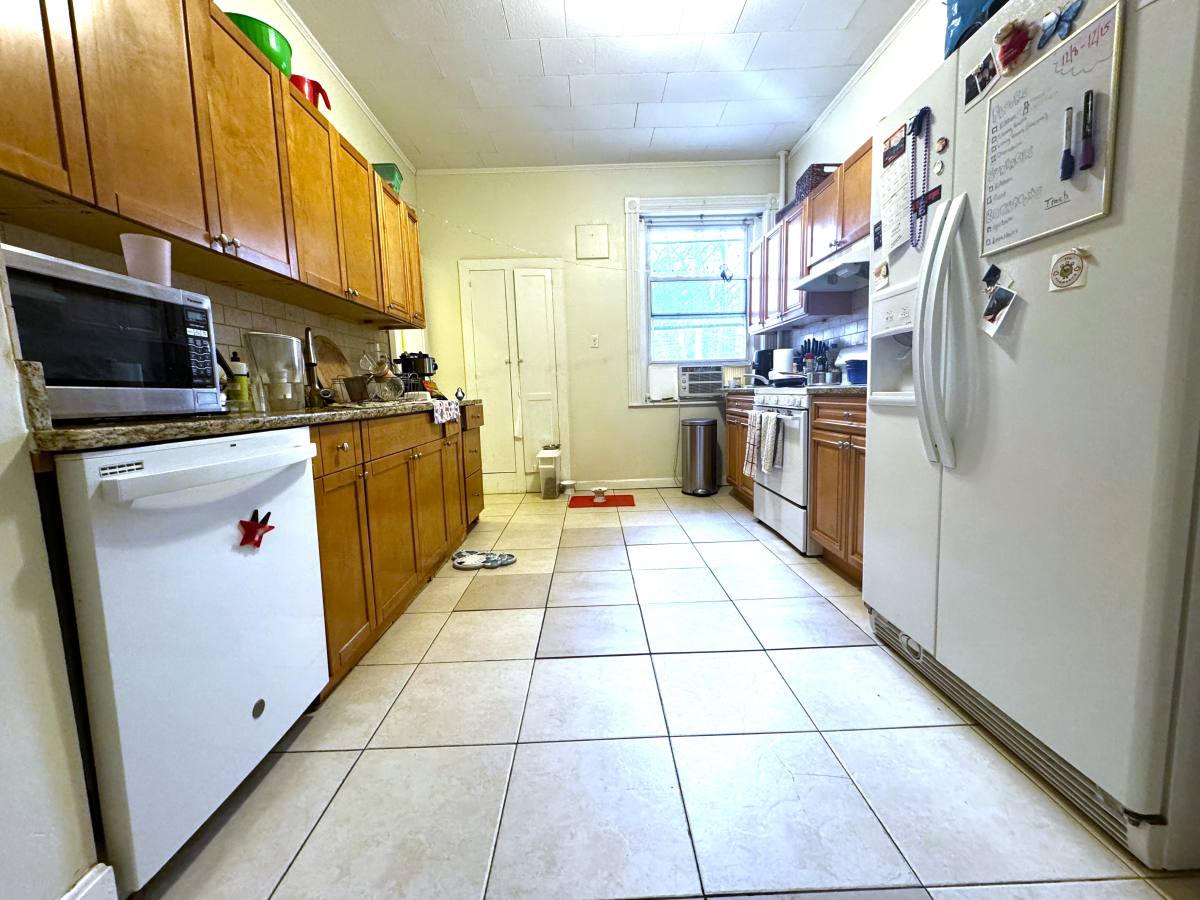 Apartment for rent at 22 Euston St #I2, Brookline, MA 02446