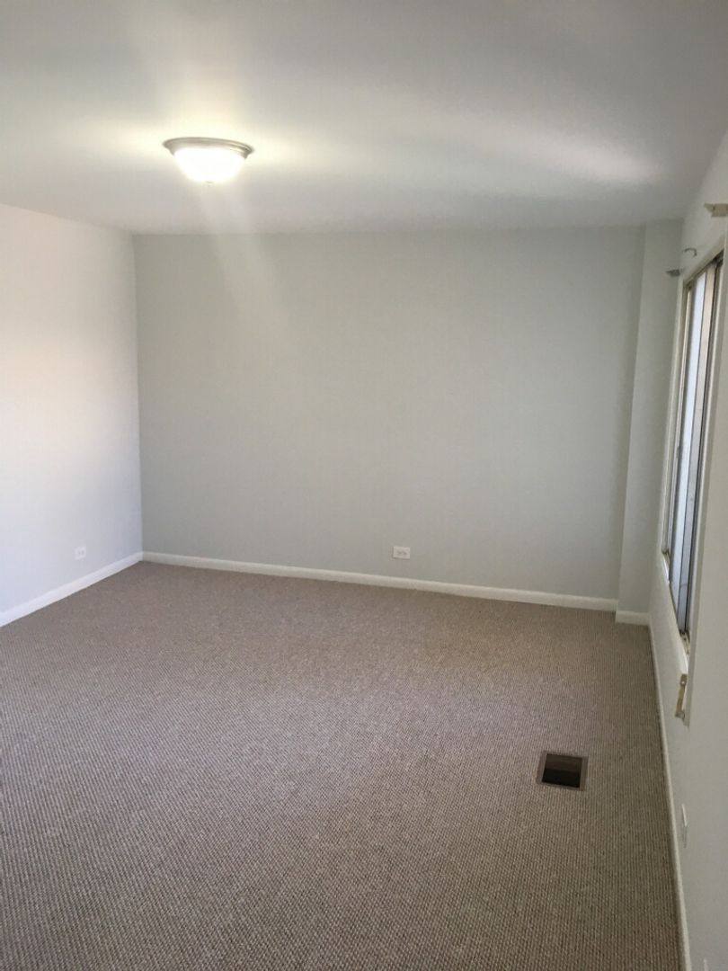 Apartment for rent at 800 Oak St, Winnetka, IL 60093