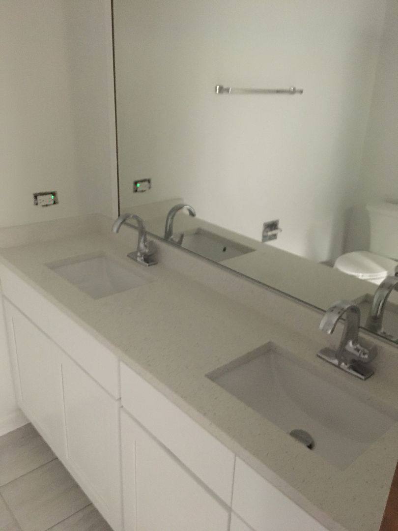 Apartment for rent at 800 Oak St, Winnetka, IL 60093