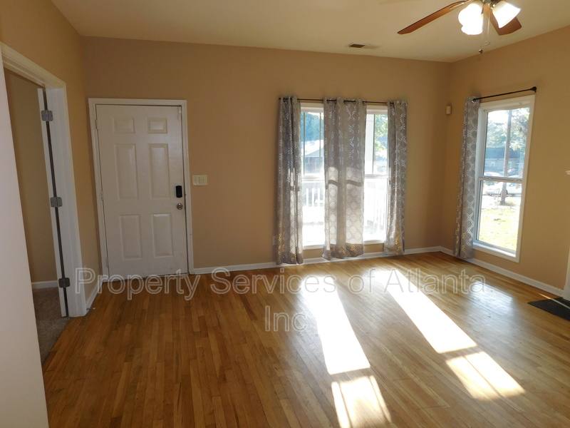 House for rent at 1005 Linam Ave SE, Atlanta, GA 30315