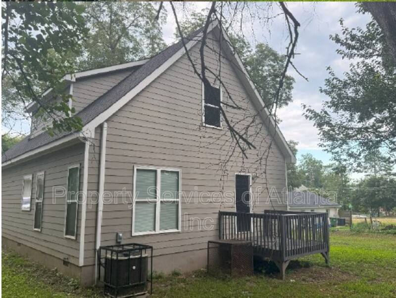 House for rent at 1005 Linam Ave SE, Atlanta, GA 30315