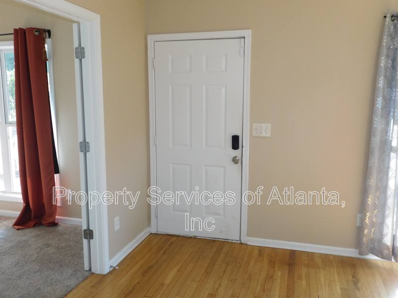House for rent at 1005 Linam Ave SE, Atlanta, GA 30315