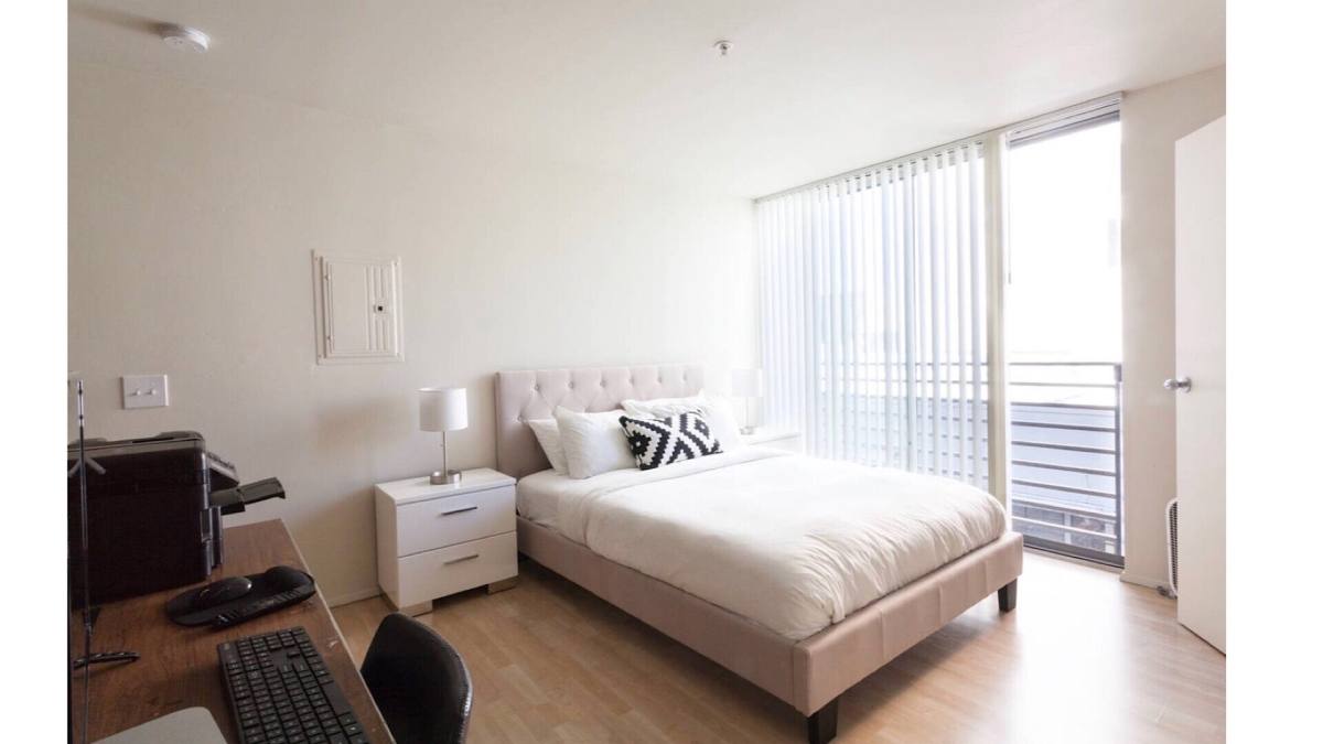 Apartment for rent at 320 W Ash St, San Diego, CA 92101