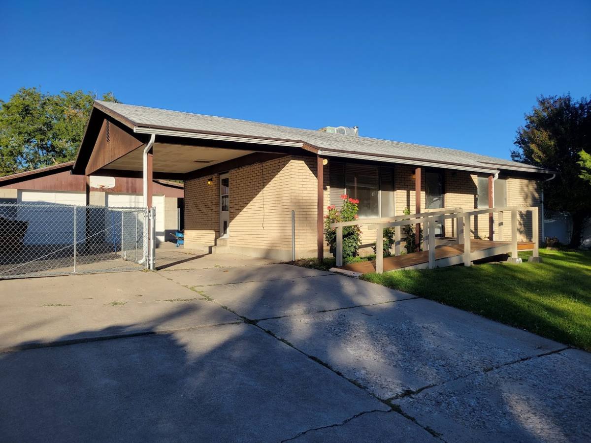 House for rent at 4144 Bannock Dr, West Valley City, UT 84120