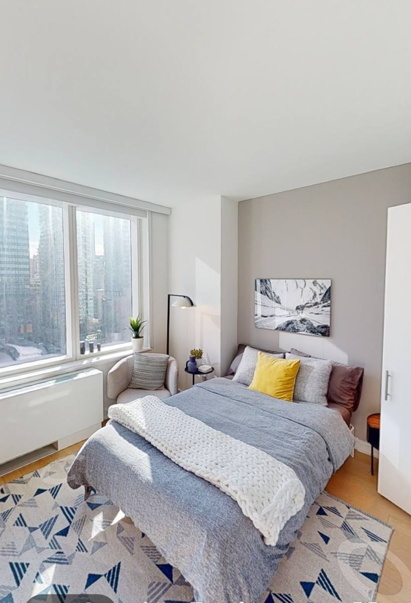 Apartment for rent at 555 W 38th St #3215, New York, NY 10018