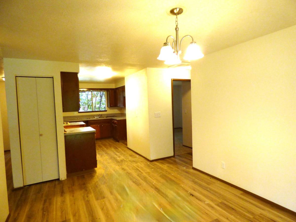 House for rent at 4824 Falcon Court NE, Salem, OR 97305