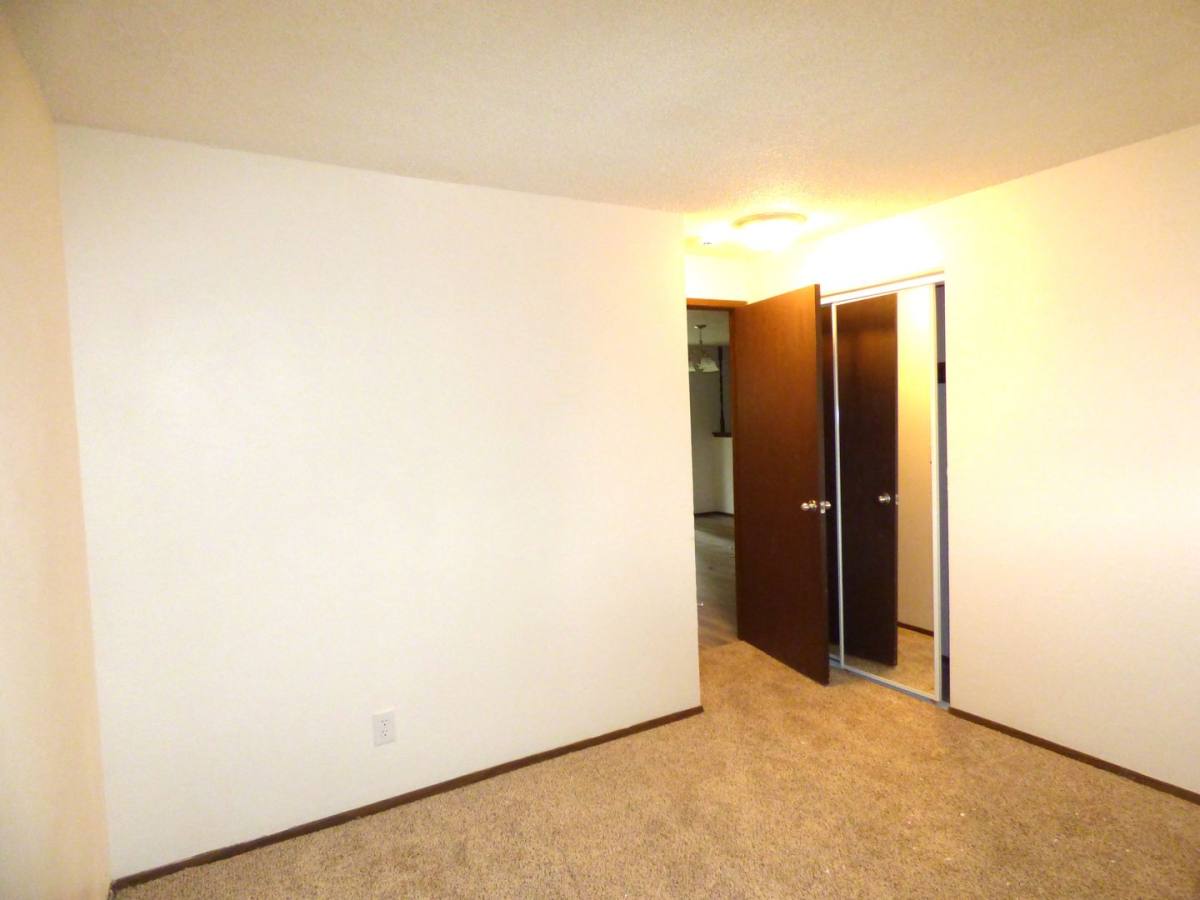 House for rent at 4824 Falcon Court NE, Salem, OR 97305