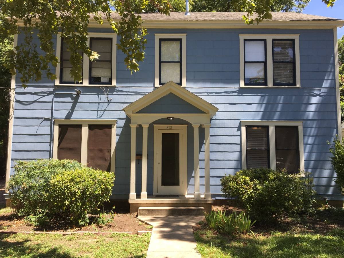 Apartment for rent at 812 E 30th St, Austin, TX 78705