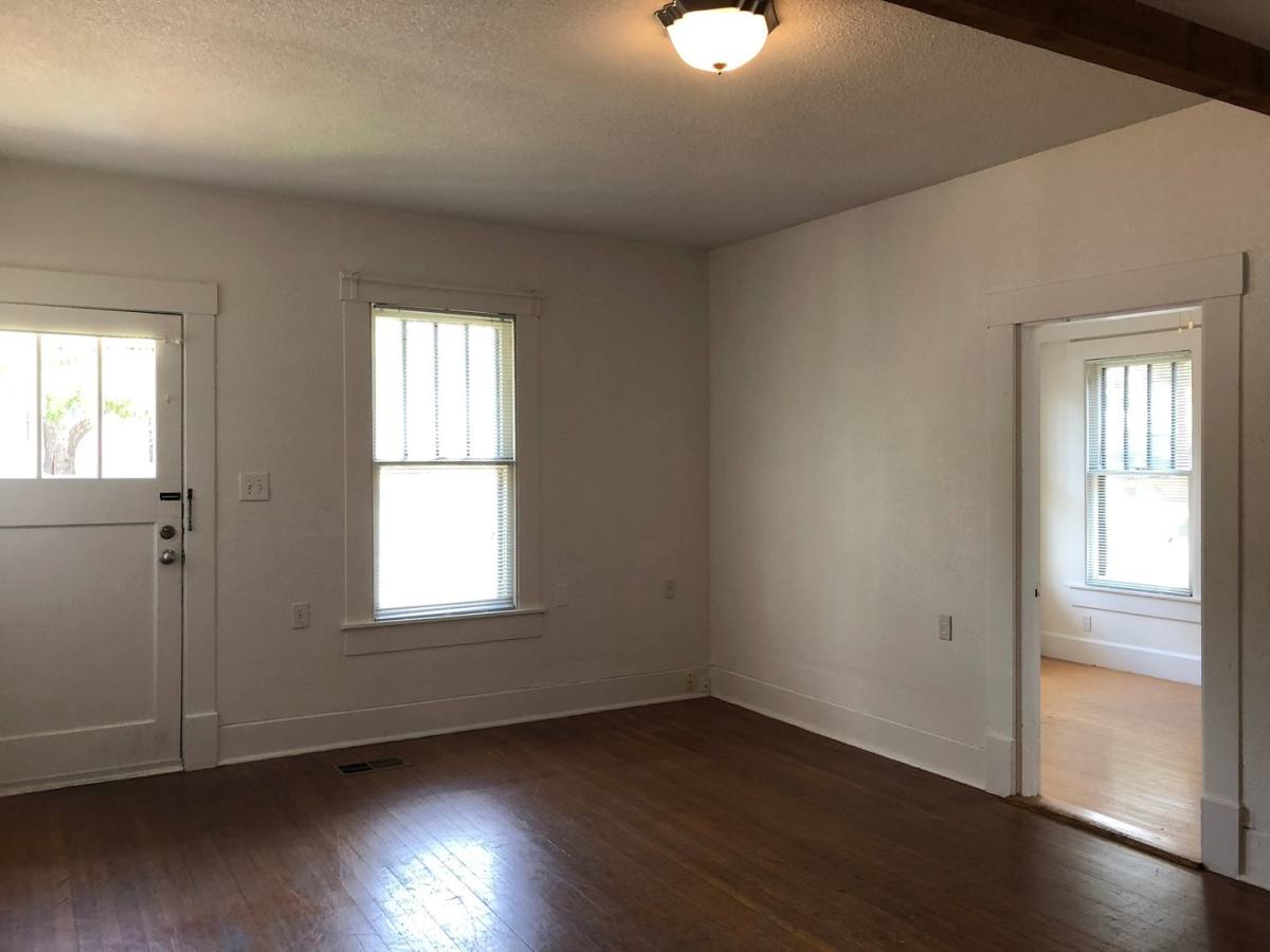 Apartment for rent at 407 W 35th St, Austin, TX 78705