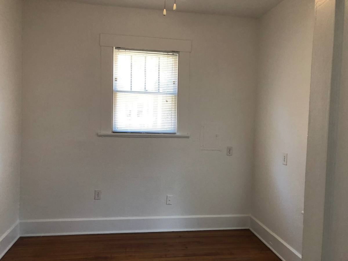 Apartment for rent at 407 W 35th St, Austin, TX 78705