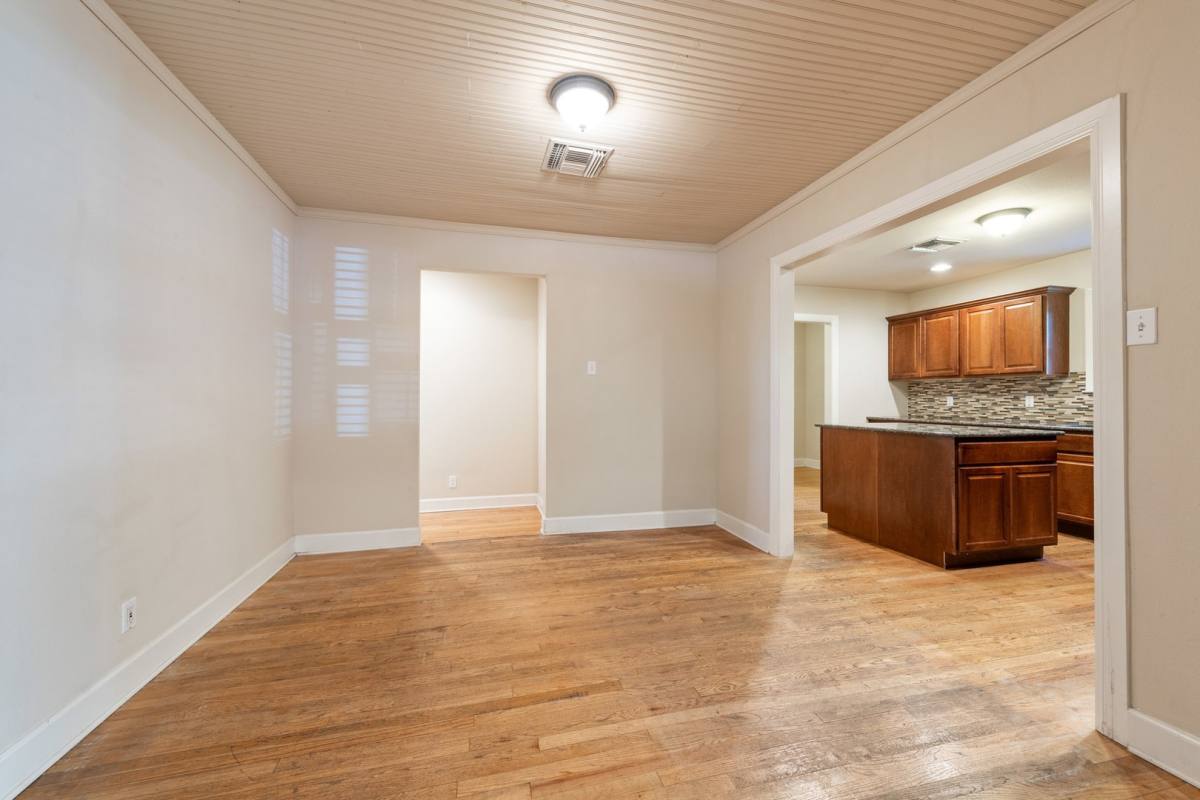 Apartment for rent at 921 E 37th St, Austin, TX 78705