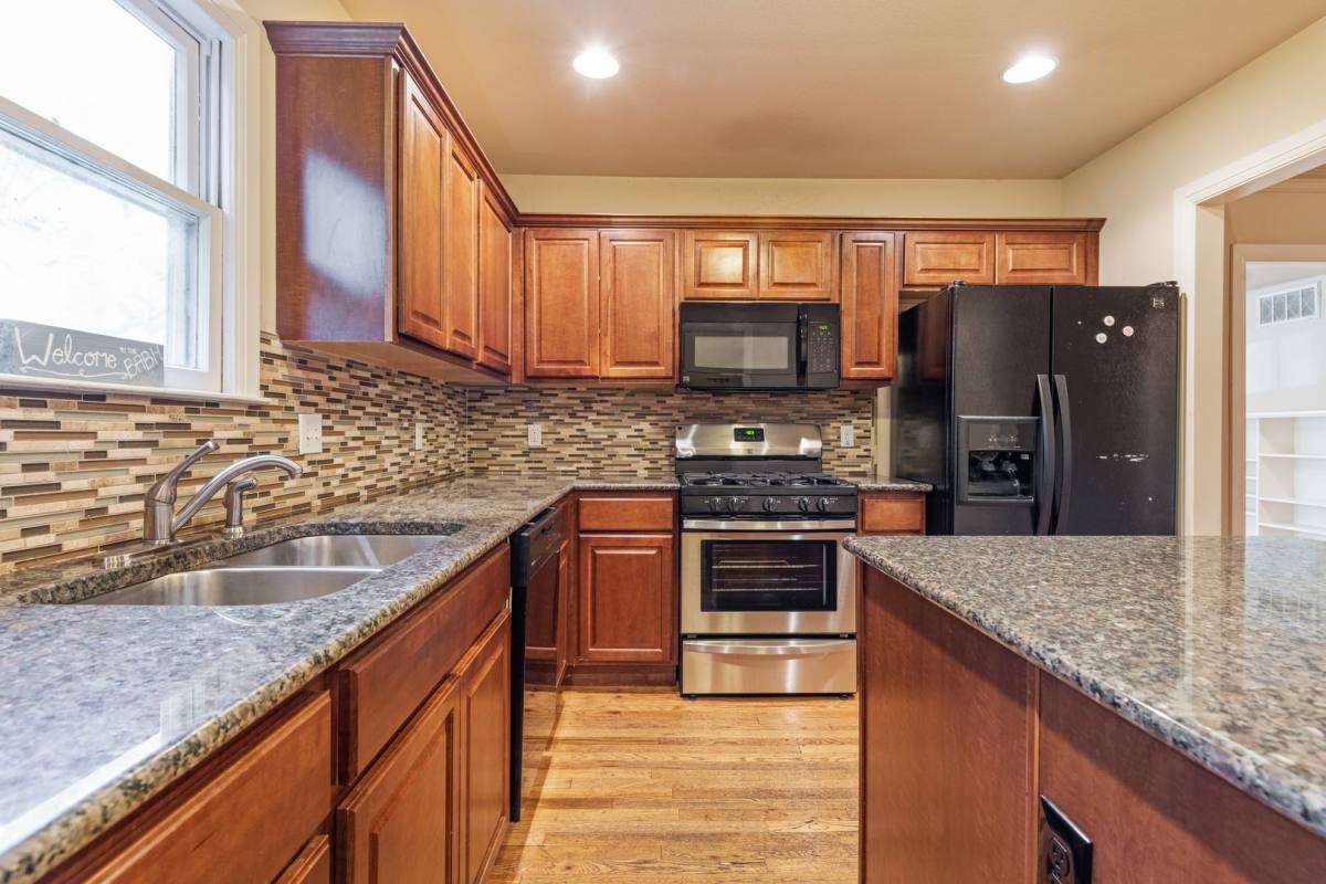 Apartment for rent at 921 E 37th St, Austin, TX 78705