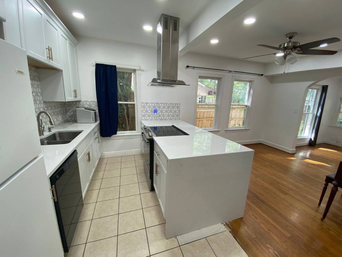 Apartment for rent at 803 E 32nd St, Austin, TX 78705