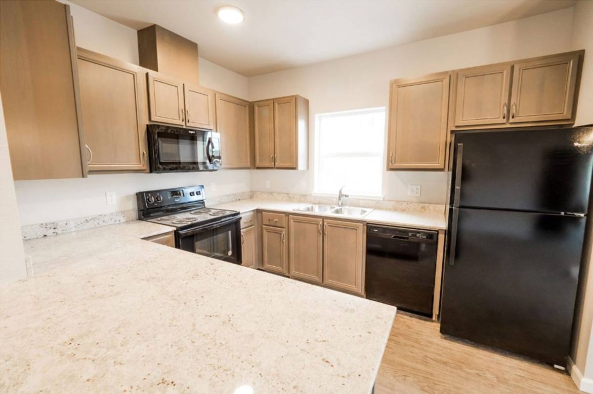 Apartment for rent at 640-648 River Valley Dr NW, Salem, OR 97304