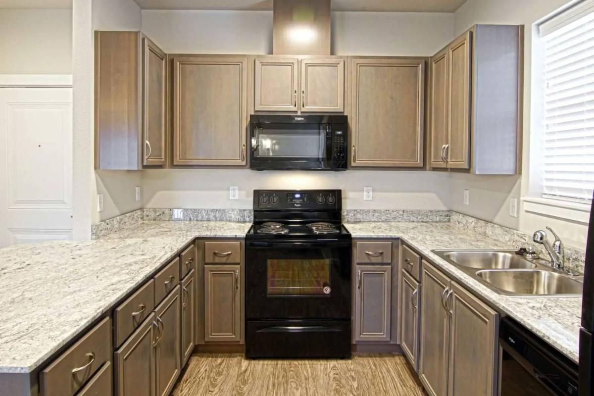 Apartment for rent at 640-648 River Valley Dr NW, Salem, OR 97304