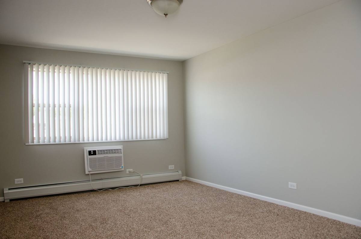 Apartment for rent at 316 W 34th St, Steger, IL 60475