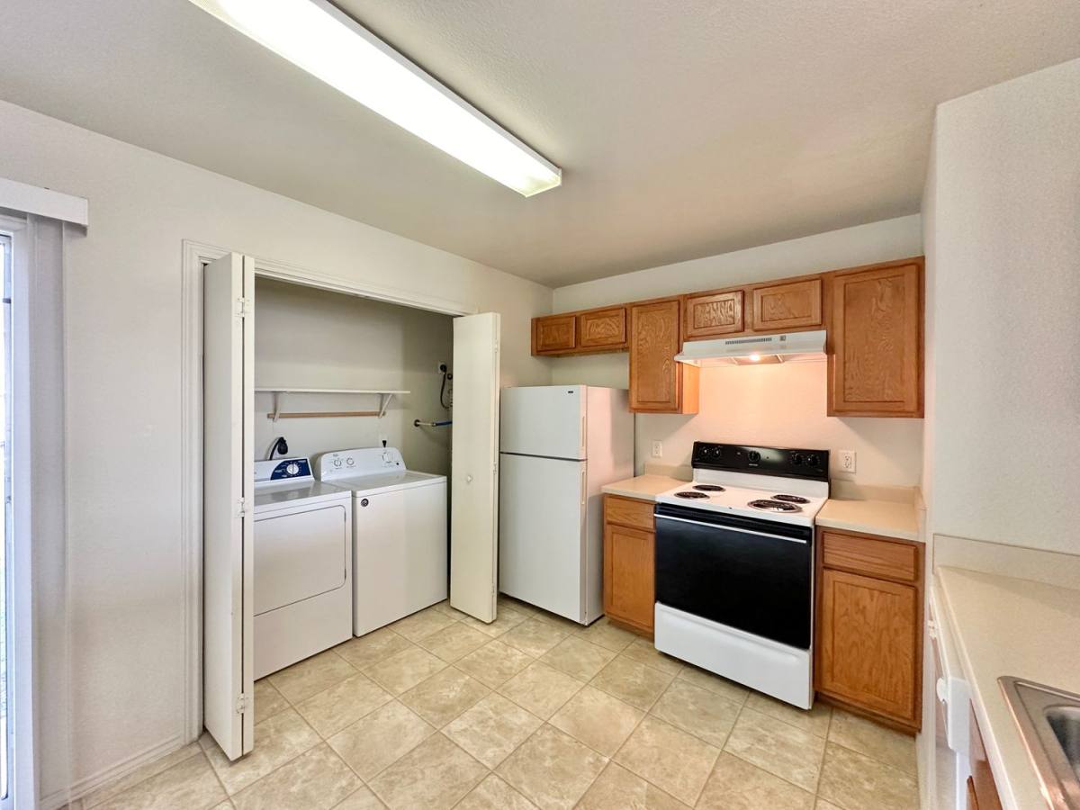Townhouse for rent at 2105 Tahoe Court, Killeen, TX 76543
