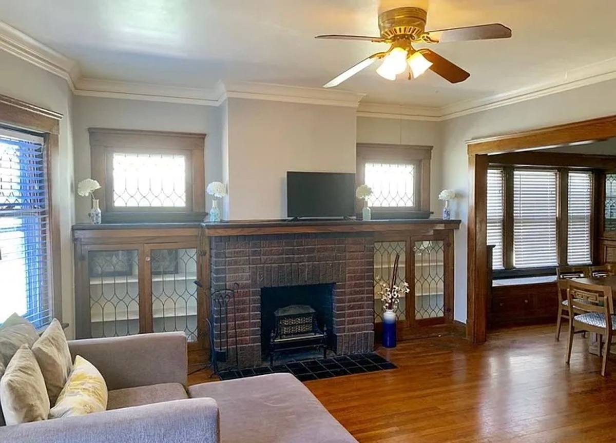Apartment for rent at 11710 Buckingham Ave, Cleveland, OH 44120