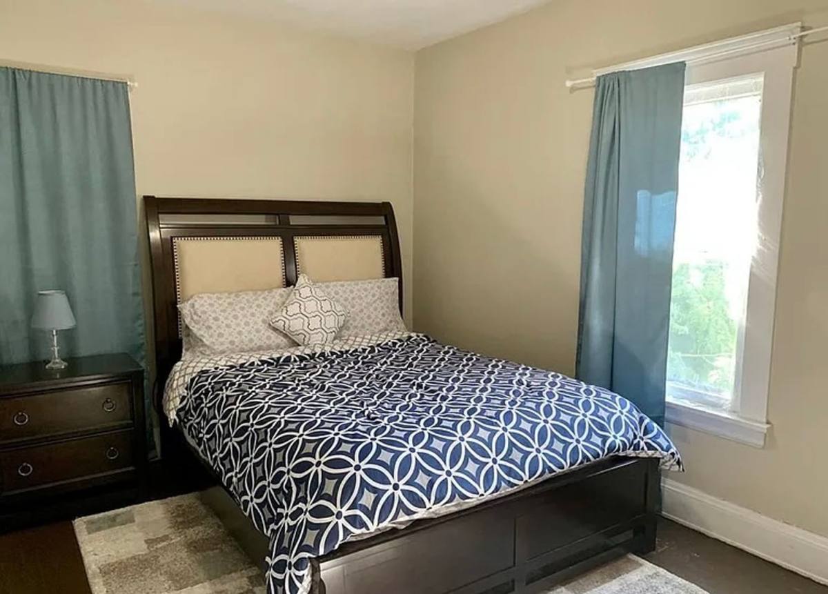 Apartment for rent at 11710 Buckingham Ave, Cleveland, OH 44120