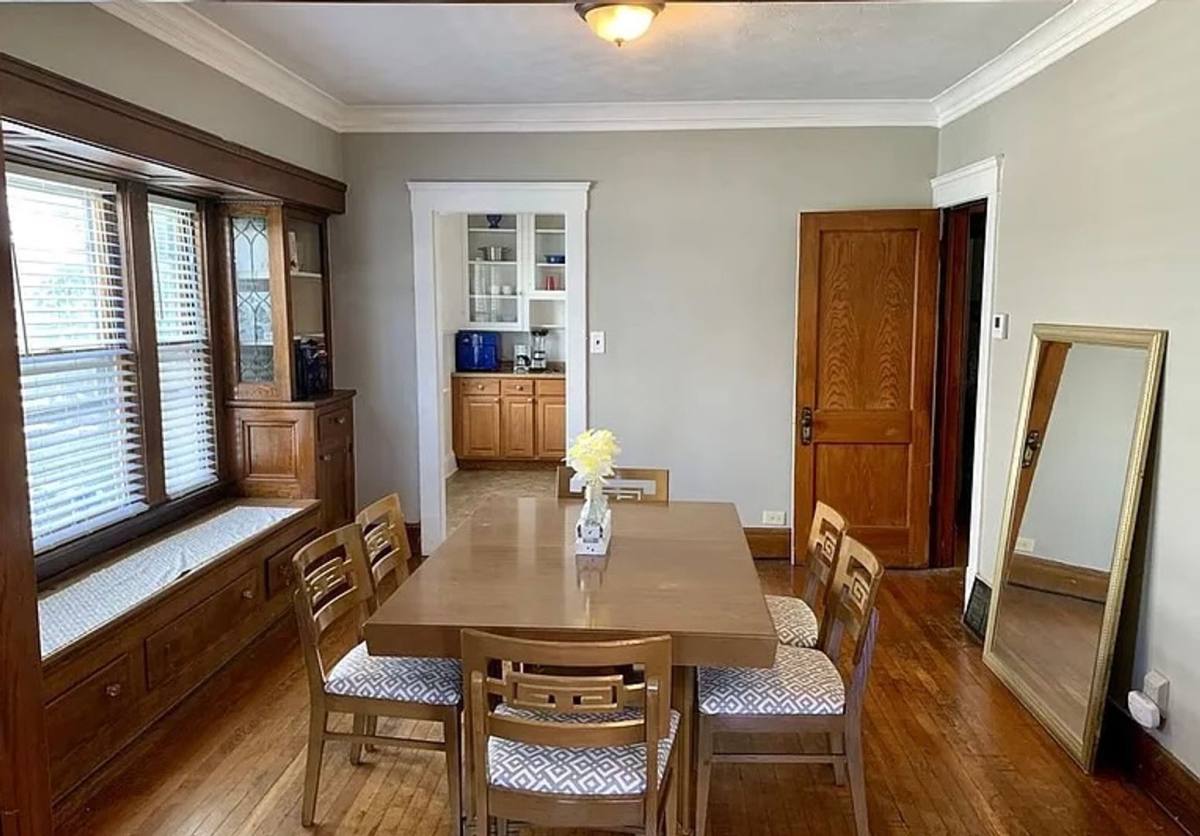 Apartment for rent at 11710 Buckingham Ave, Cleveland, OH 44120