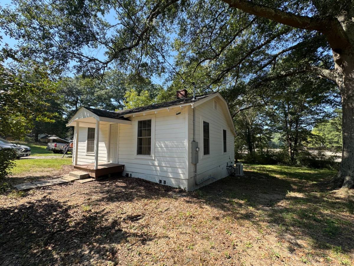 House for rent at 303 Rudy St NE, Rome, GA 30161