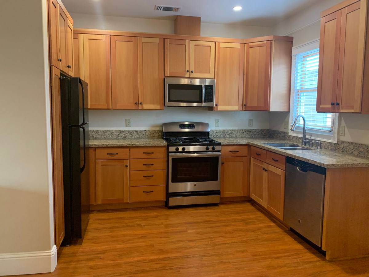 Apartment for rent at 611 D St, Marysville, CA 95901