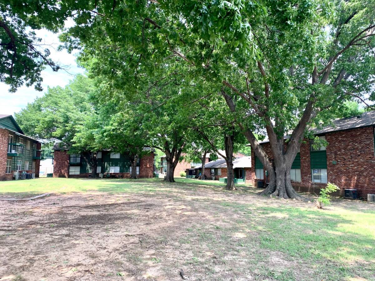 Apartment for rent at 103 N York Village Dr, Muskogee, OK 74403