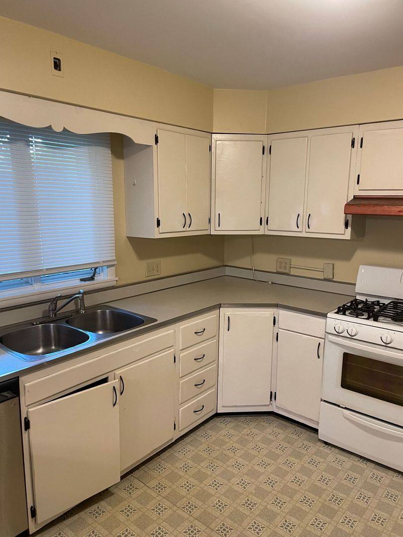 Apartment for rent at 509 S Highland Ave, Bloomington, IN 47401