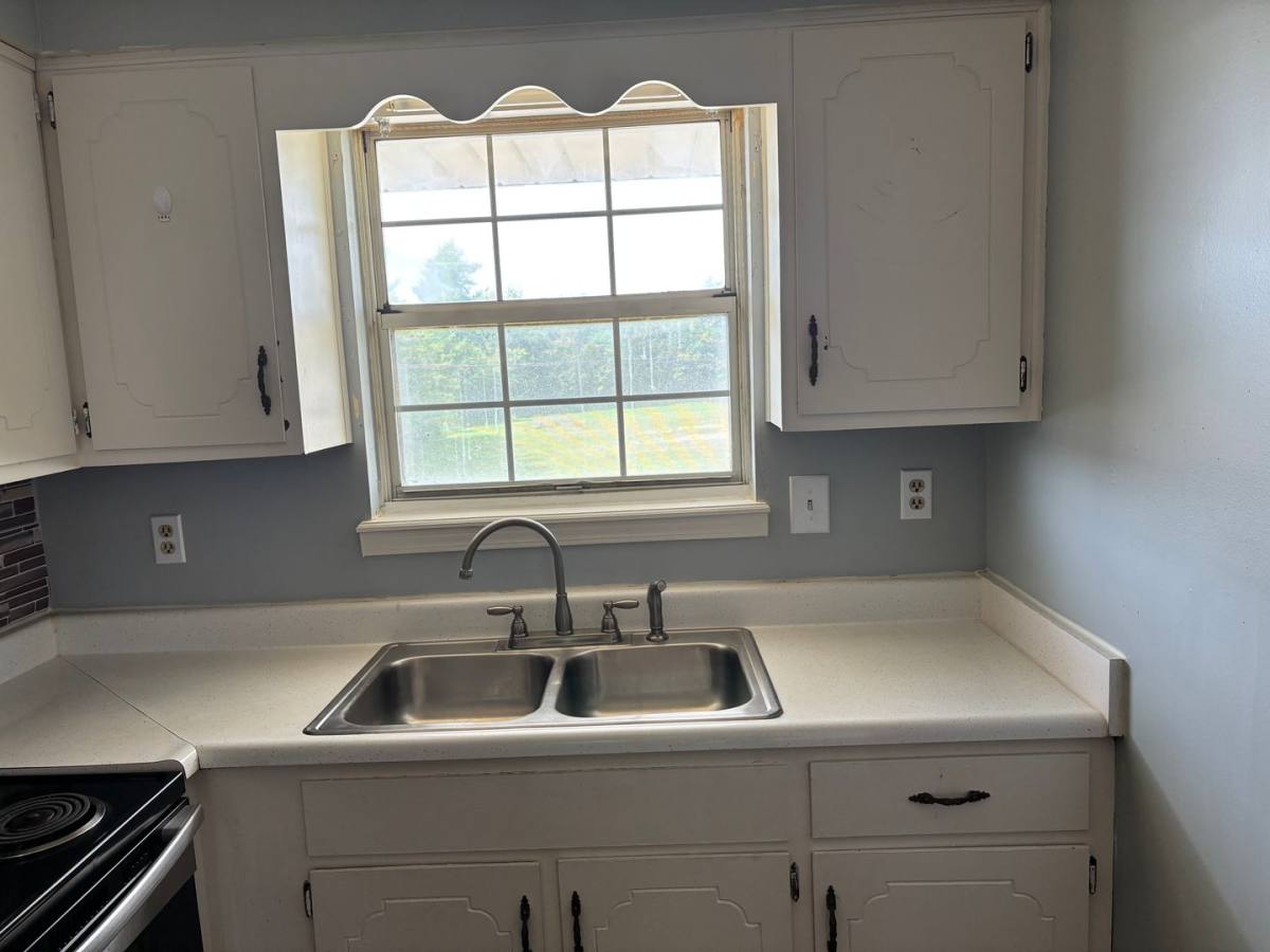 Apartment for rent at 354 Shelby Ave, Radcliff, KY 40160