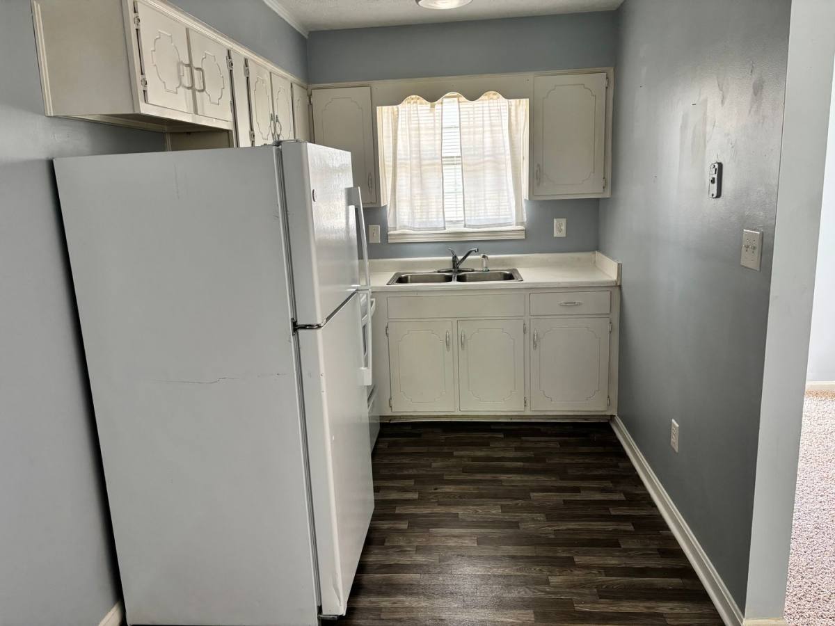 Apartment for rent at 354 Shelby Ave, Radcliff, KY 40160