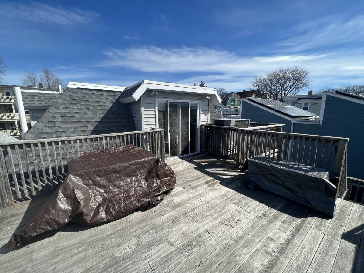 Apartment for rent at 206 Summer St #I, Somerville, MA 02143