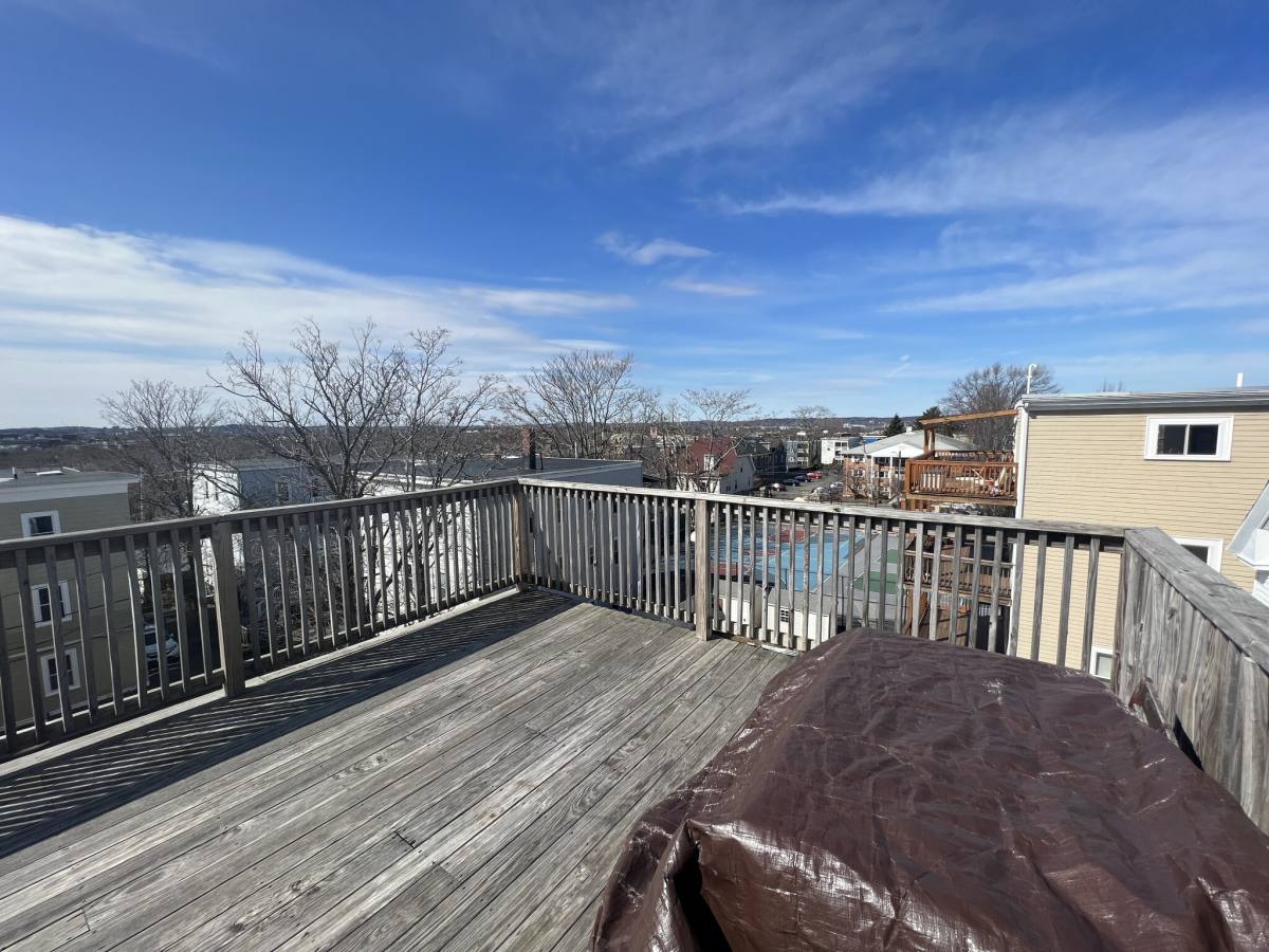 Apartment for rent at 206 Summer St #I, Somerville, MA 02143