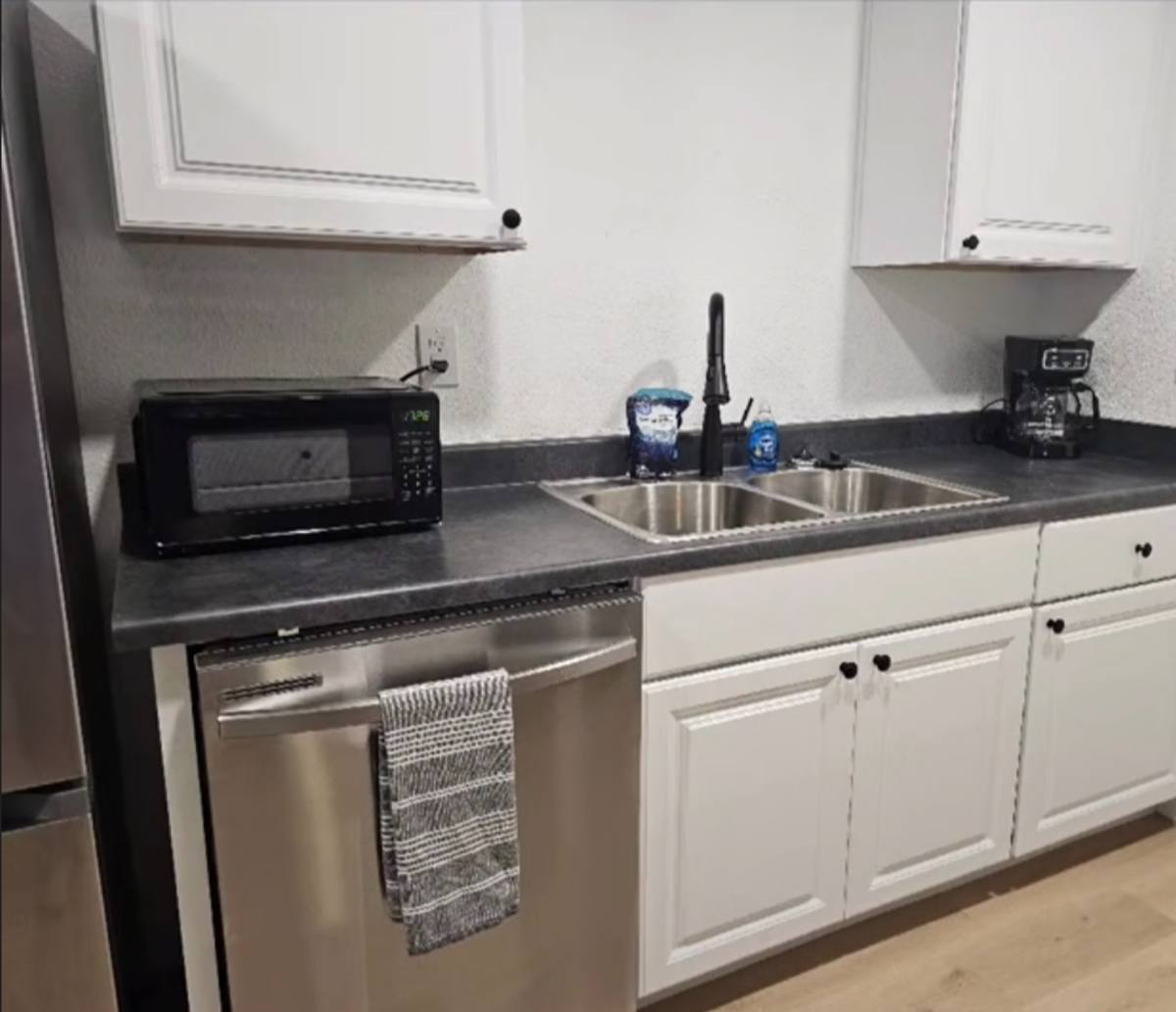 Apartment for rent at 513 N 40th Ave, Phoenix, AZ 85009