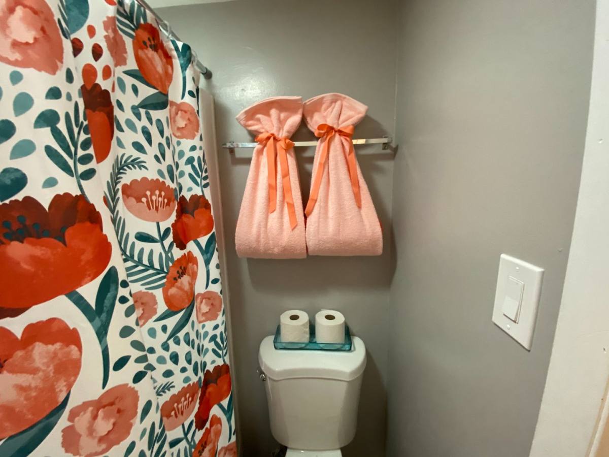 Apartment for rent at 1215 Lee Ave, Tallahassee, FL 32303