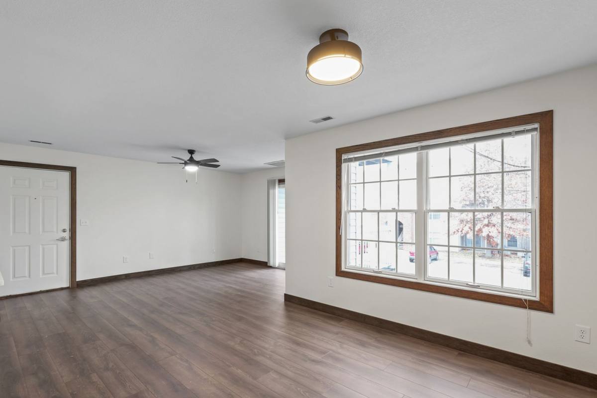 Apartment for rent at 340 E 13th St, Pella, IA 50219