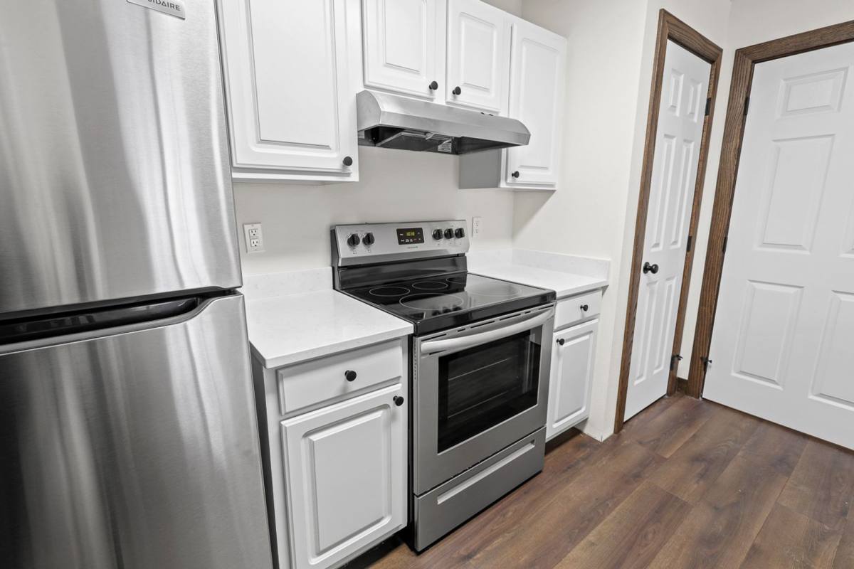 Apartment for rent at 340 E 13th St, Pella, IA 50219