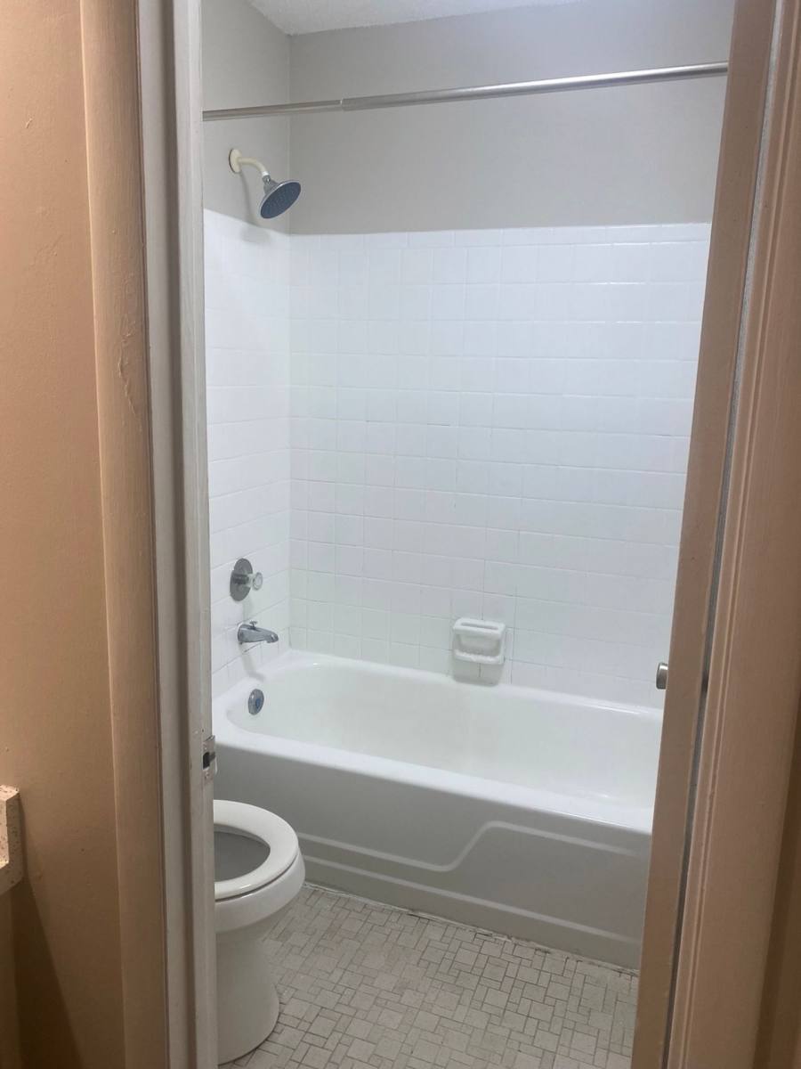 Apartment for rent at 220 Culver St, Chattanooga, TN 37415